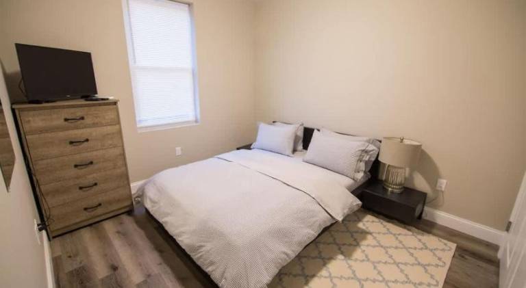 Apartment with 1 room for 2 persons in Chelsea, MA