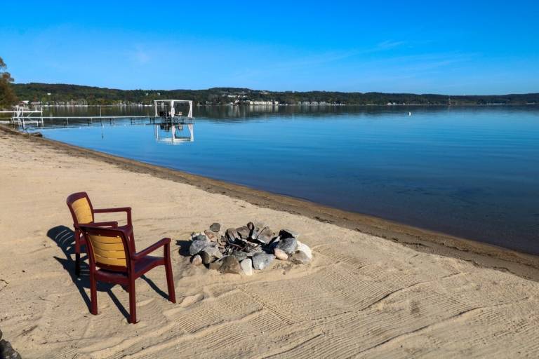 House Suttons Bay