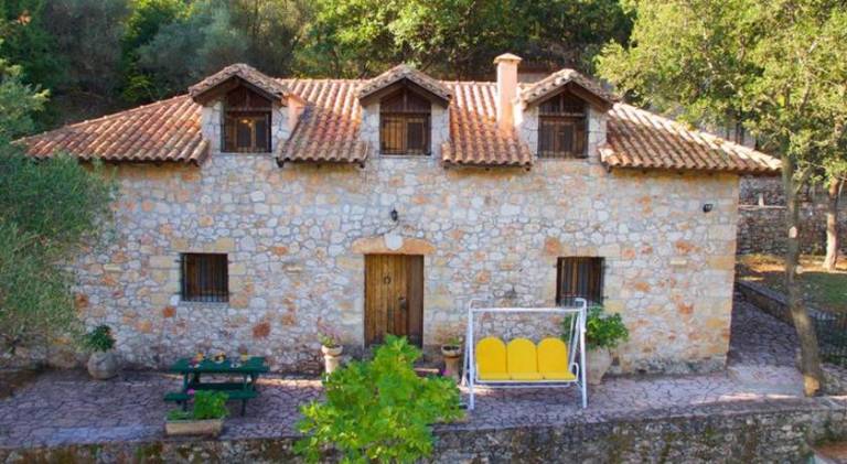 Villa with garden, pool & terrace in Kefalonia