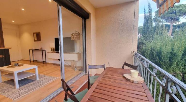 Lovely rental apartment with terrace & yard | Next to the beach | Dogs allowed — photo 4