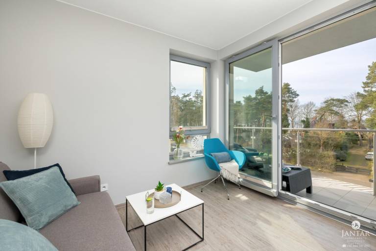 Rental apartment with yard — photo 2