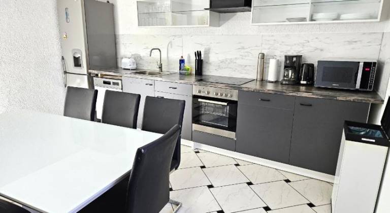 Holiday apartment with 3 rooms for 8 persons — photo 5