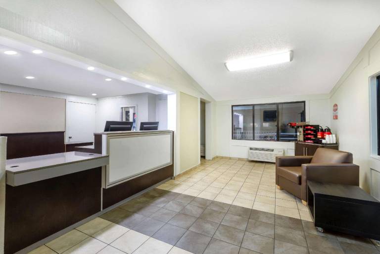 Travelodge by Wyndham Essington / Philadelphia Airport — photo 5