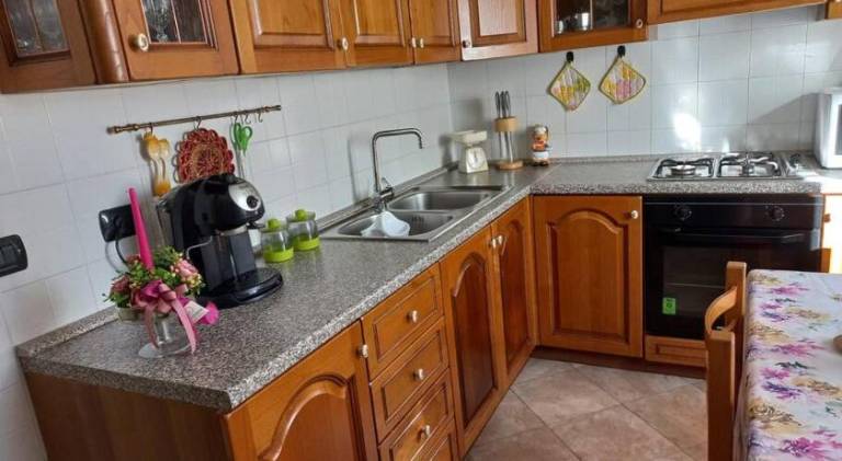 Rental apartment with 4 rooms for 6 persons — photo 4