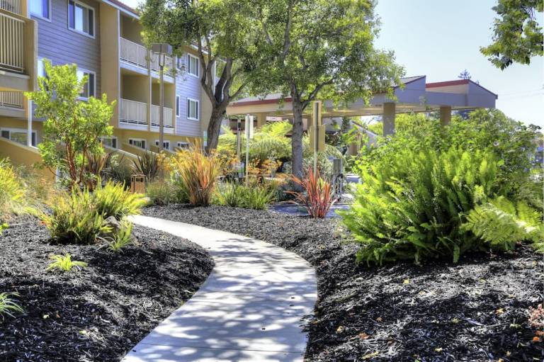 Best Western Plus Garden Court Inn