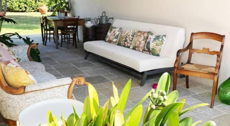 Vacation home with patio, garden & private pool — photo 2