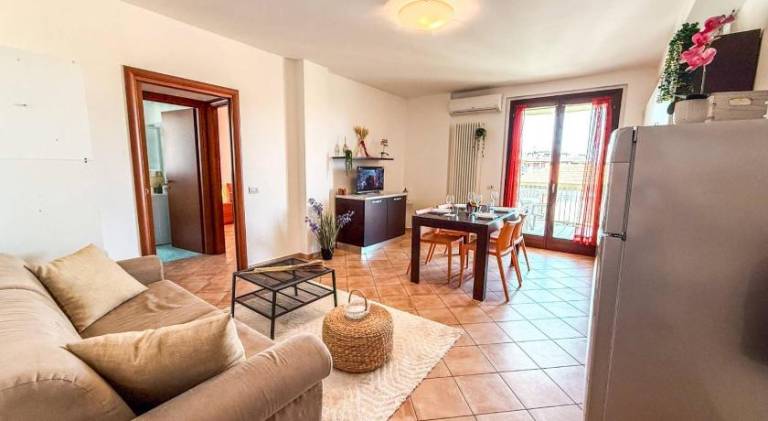 Apartment with 2 rooms for 5 persons in Grottammare