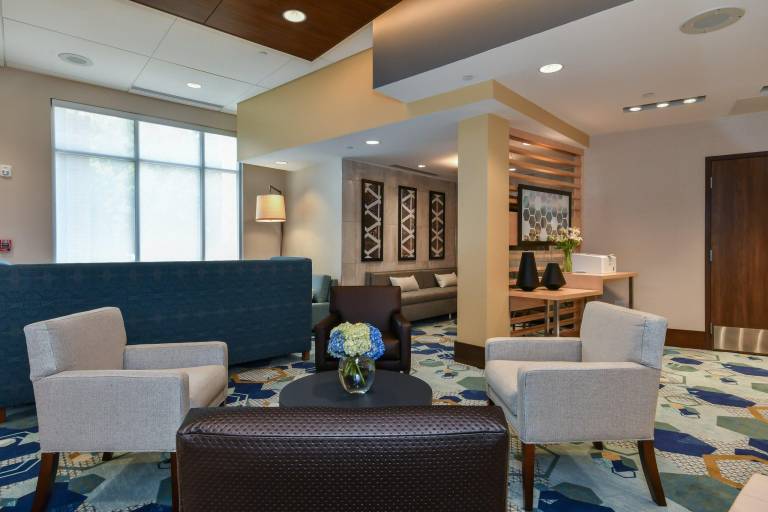 Holiday Inn Express & Suites Charlotte - Ballantyne By IHG — photo 4