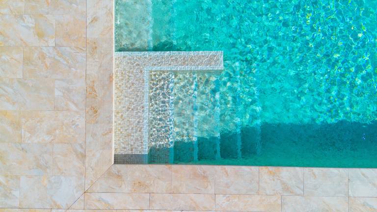 Villa with grill, patio & private pool — photo 5