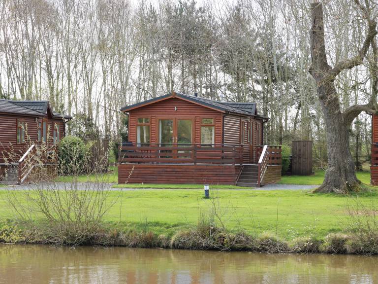 Cottage with pool, sauna & hot tub — photo 2