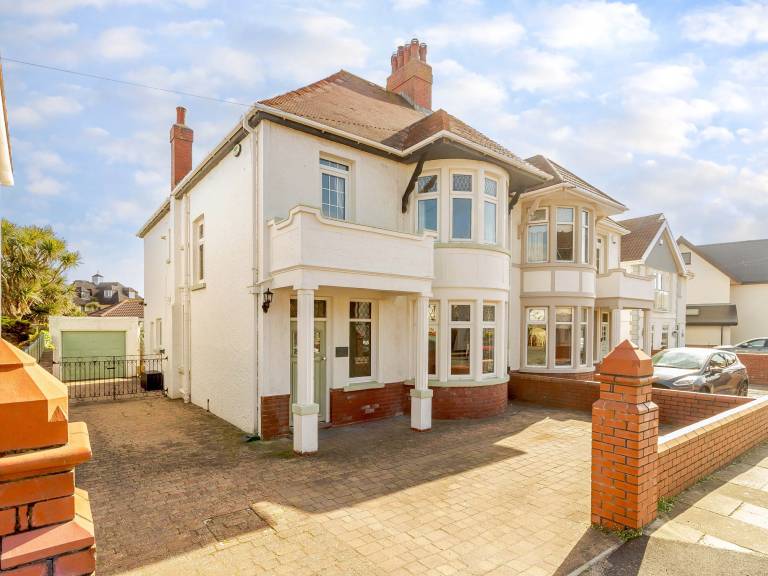 Cottage Bridgend