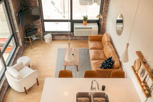 Modern Downtown Luxury Condo Enger Lofts 316