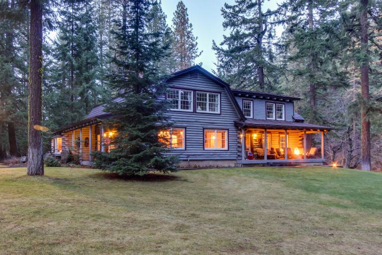 House Trout Lake