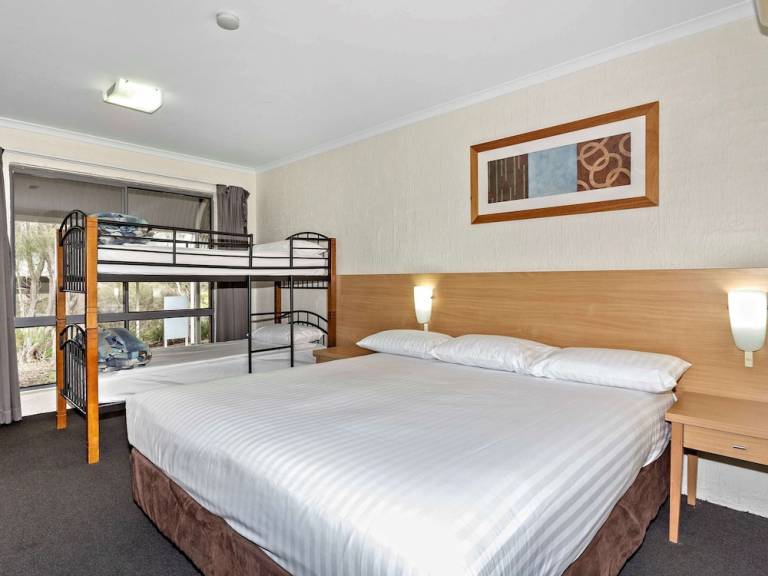 Resort  Sutton