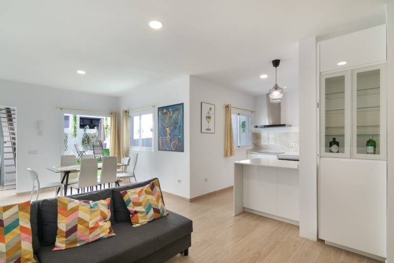 Children-friendly house with patio, fast internet & yard | Next to Castillo de la Luz | Next to the beach | Good for workation | Dogs allowed — photo 4
