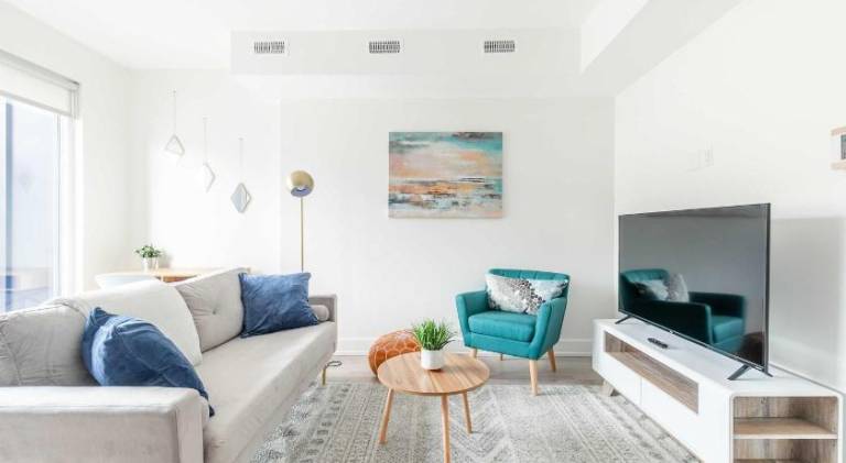 Stylish Apartment near High Park for FIFA World Cup