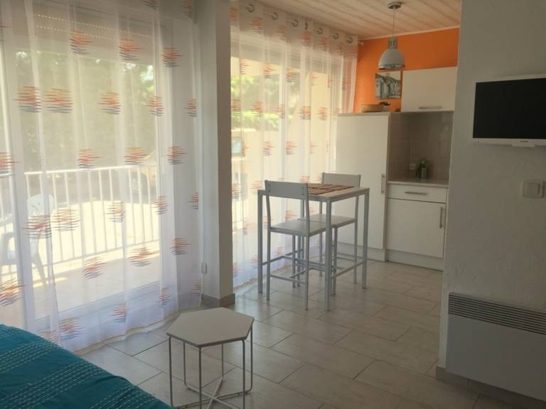 Holiday apartment with 1 room for 4 persons — photo 5