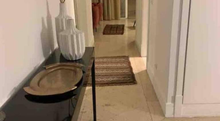 Apartment with pool & patio — photo 5