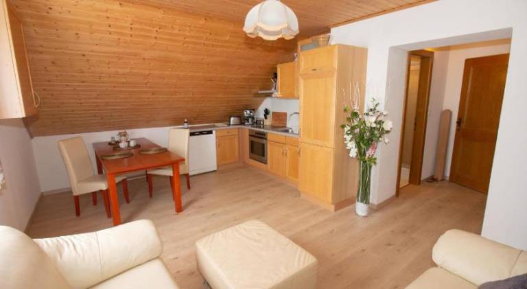 Nice rental apartment with garden | Pet-friendly in Sankt Kanzian am Klopeiner See