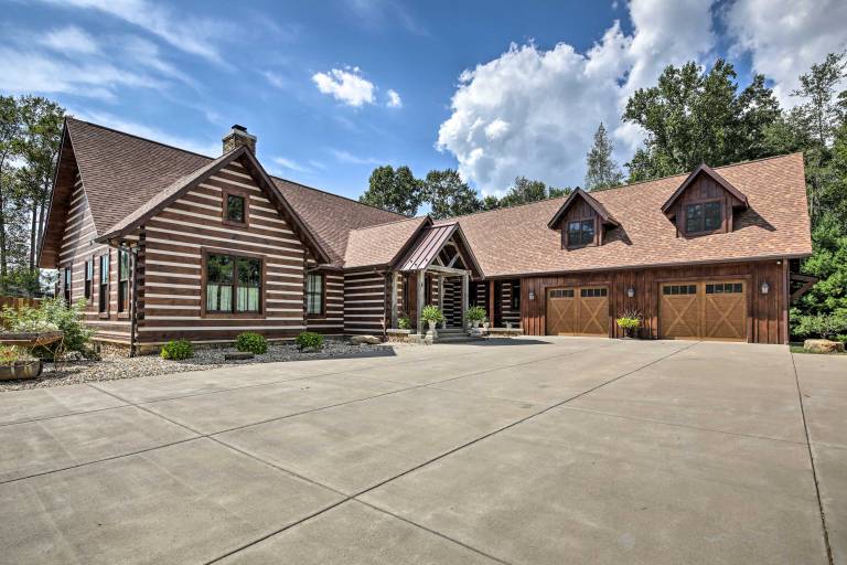 Bloomington Cabin, Mins to Campus/Lake Monroe — photo 2