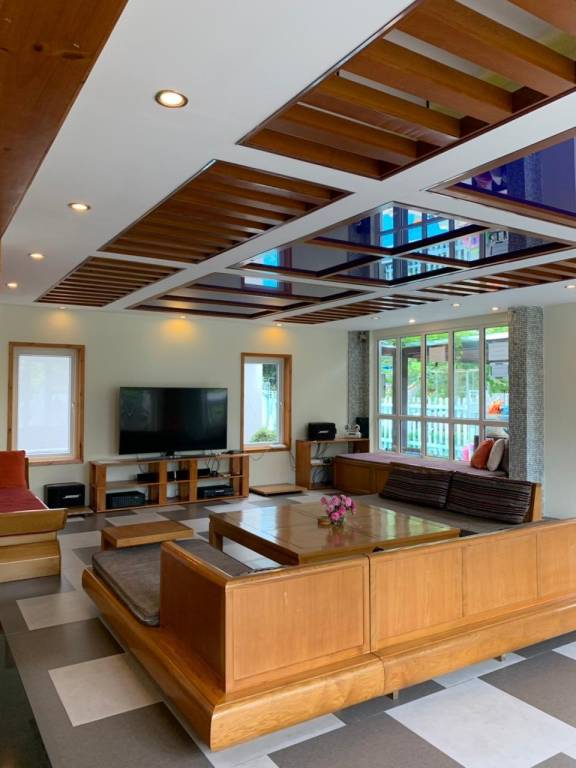 Charming villa with pool & hot tub | Beach nearby | Perfect for remote work | Dogs allowed — photo 2
