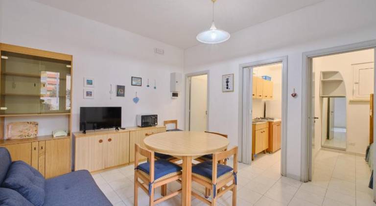 House with 2 rooms for 4 persons — photo 2