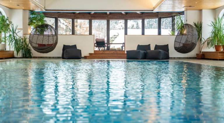 Big rental apartment with pool & sauna | Pets are welcome — photo 2