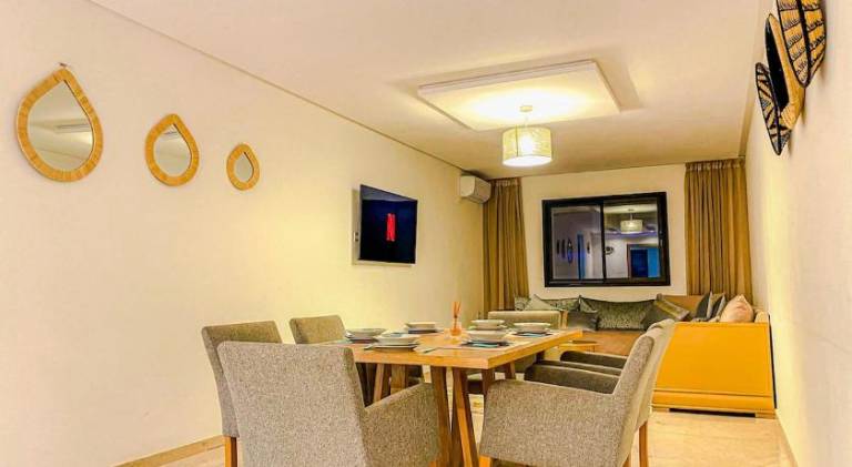 Luxury Aprt 2-bedrooms-Pool Hivernage City Centre-Free Parking in Marrakech