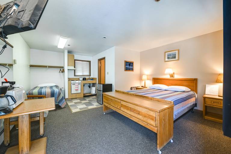 Fish the Kenai! Pet-Friendly Studio w/ Essentials — photo 4