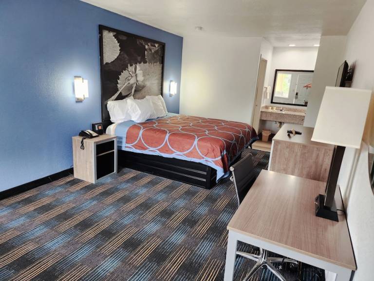 Motel  Country Club Hills, Lakeshore Shopping