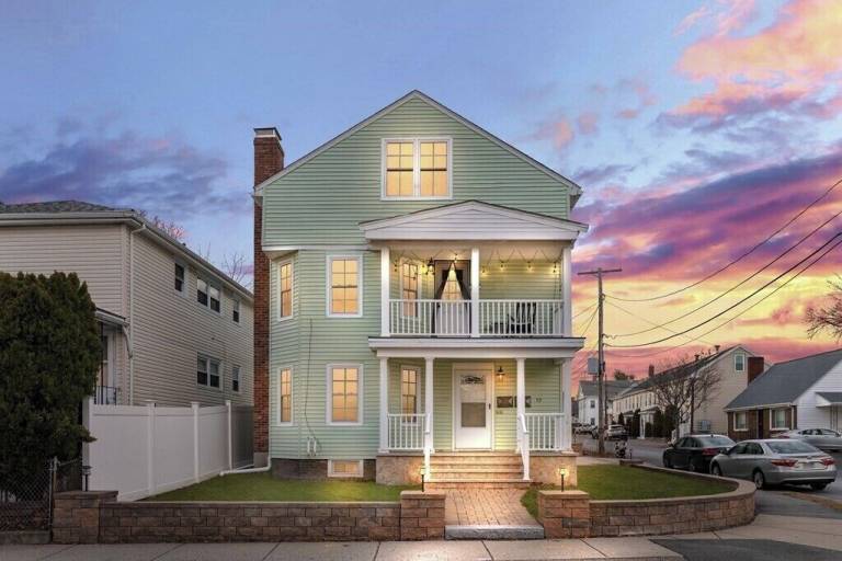 House  Waltham
