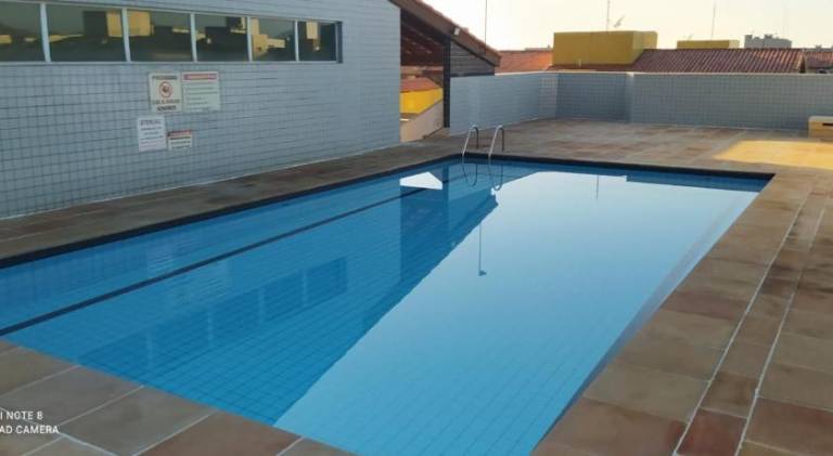 Apartment with pool — photo 4