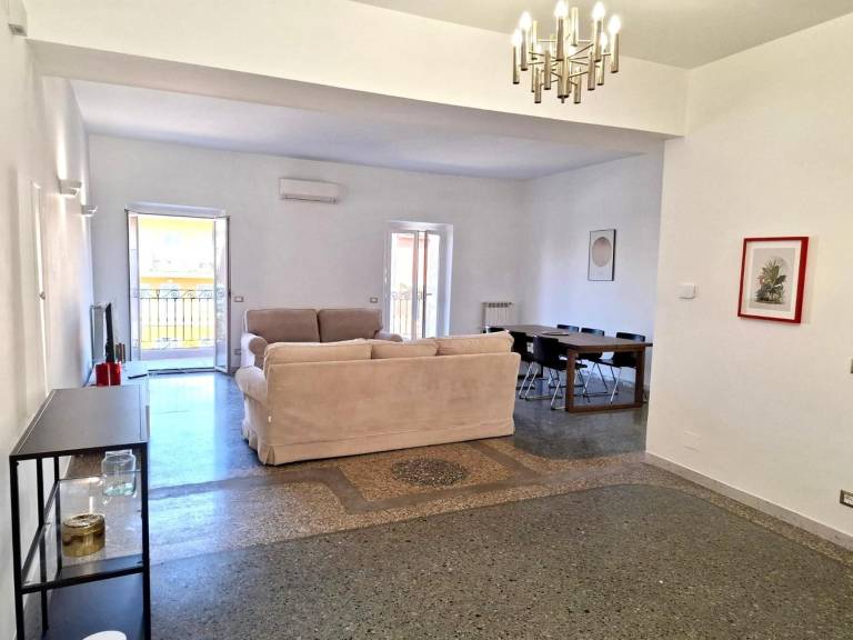 Rental apartment with fast internet & terrace | Next to Colosseum | City view | Good for workation — photo 2