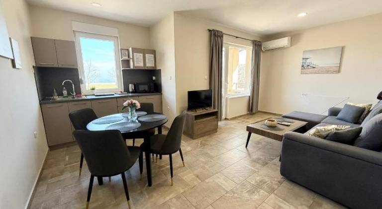 Serviced apartment with patio in Varna