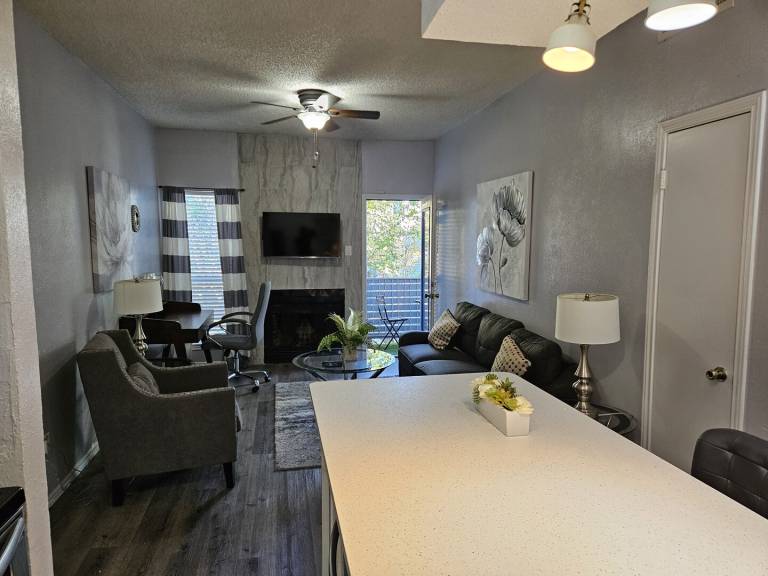 Rental apartment with pool — photo 2