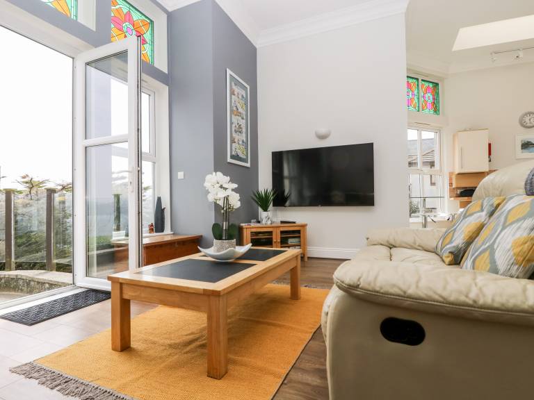 Child-friendly pleasant cottage | Beach view | Next to the beach | Pets are welcome — photo 5