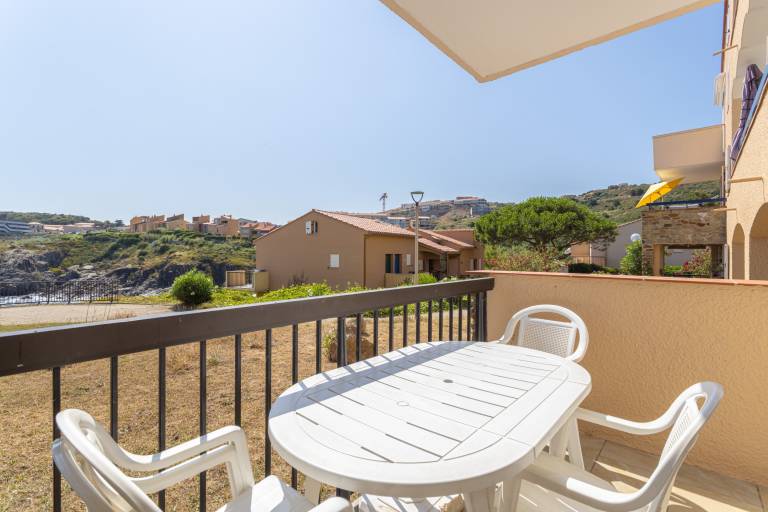 Holiday apartment with terrace | Garden view in Collioure