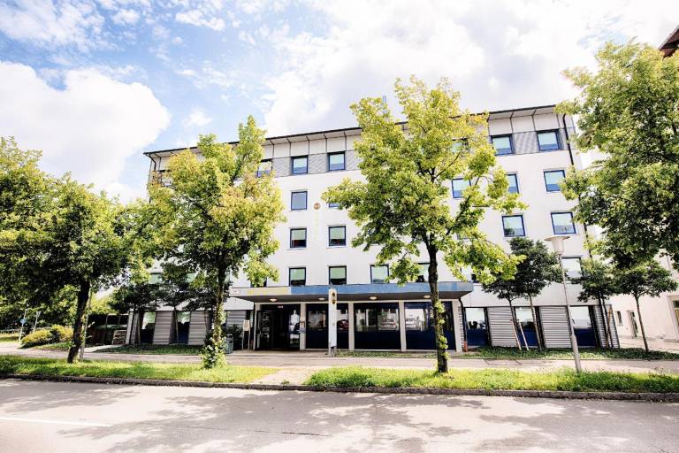 B&B Hotel Munchen-Garching — photo 4