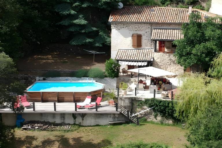 Maison de vacances Les Ollières-sur-Eyrieux