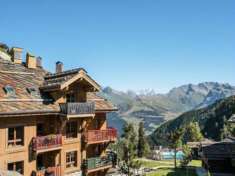 Rental apartment with patio in Bourg-Saint-Maurice