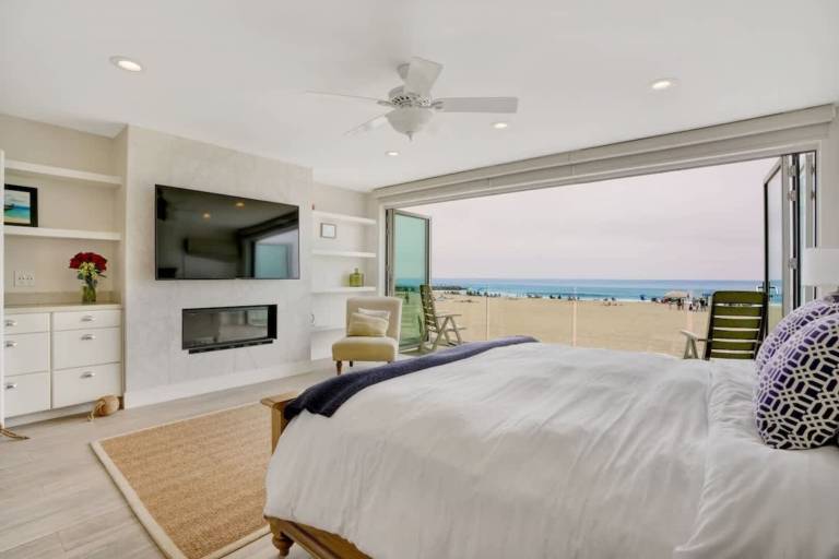 Vacation home with terrace & private pool — photo 2