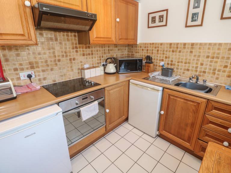 Family-oriented wonderful cottage with garden, pool & terrace | Beach view | Pets allowed — photo 5