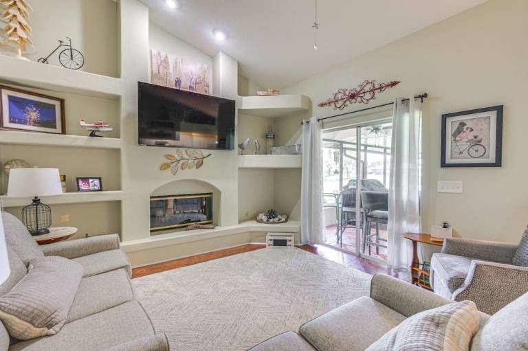 Cottage  Zephyrhills