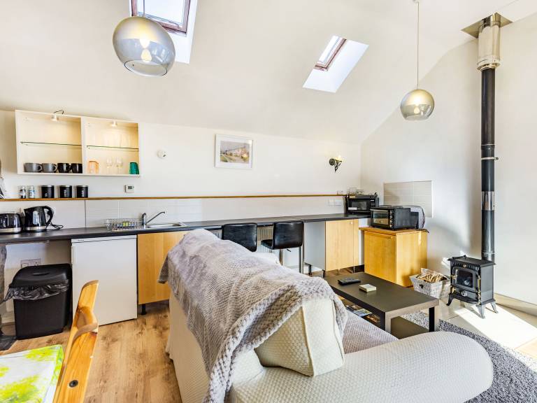 Family-friendly cottage with yard | Pets are welcome — photo 4