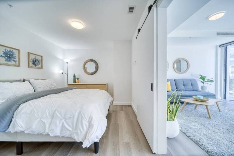 Condo Sunnyside
