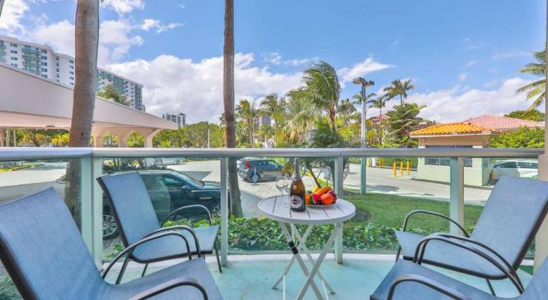 Ocean reserve 1st floor across the beach STR-02382 in Aventura, FL