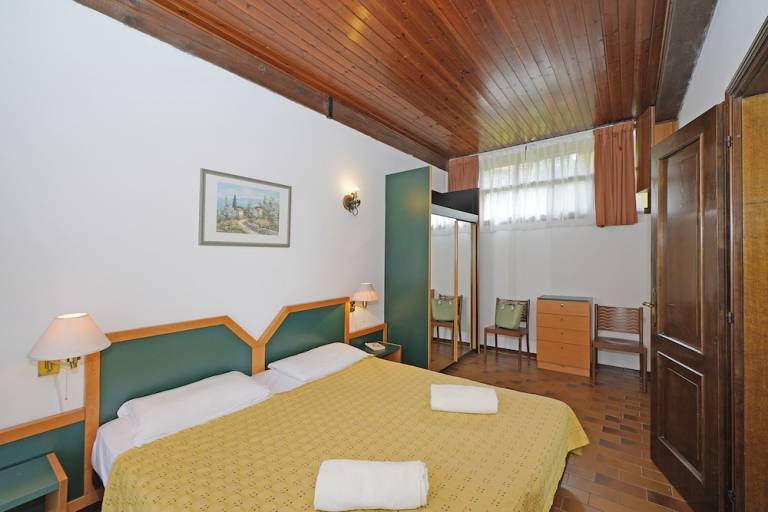 Aparthotel Sportsman-Ceola