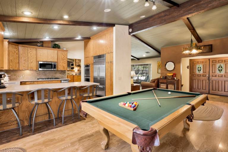 Moose Manor Estate at Big Bear- Hot Tub- Games — photo 5