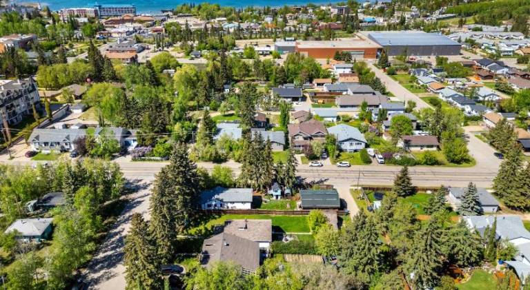 Sylvan Lake Nook Family-Friendly and Close to Beach — photo 5