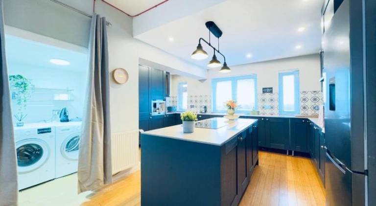 Rental apartment with 5 rooms for 10 persons in Edinburgh